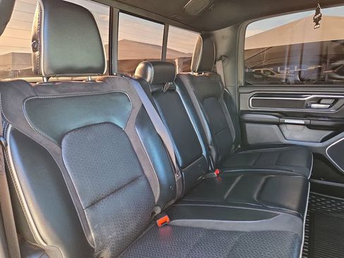 Used 2022 RAM 1500 Laramie AWD/4WD image 17