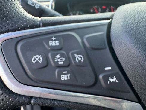 Used 2022 Chevrolet Equinox LS FWD image 7