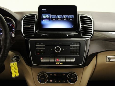 Used 2018 Mercedes-Benz GLE 350 4MATIC image 15