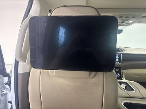 Used 2021 GMC Yukon Denali w/ Denali Premium Package RWD image 20