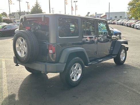 Used 2017 Jeep Wrangler Unlimited Sport w/ Quick Order Package 24S image 7