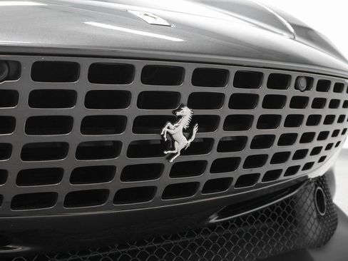 Certified 2024 Ferrari Roma image 8