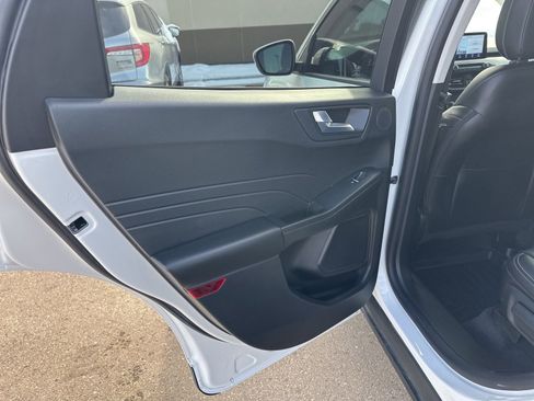 Used 2022 Ford Escape SEL w/ Technology Package image 25