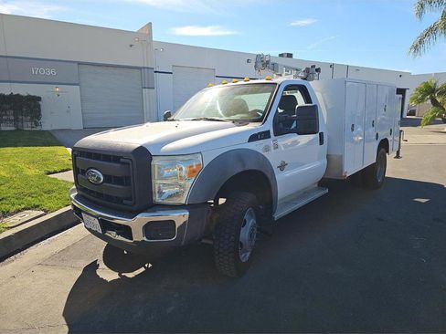Used 2011 Ford F450 XL w/ XL Value Pkg image 4