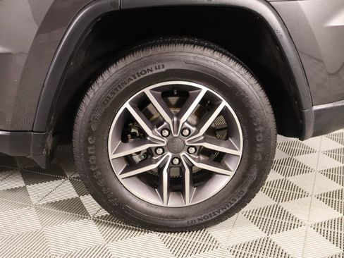 Used 2020 Jeep Grand Cherokee Limited RWD image 20