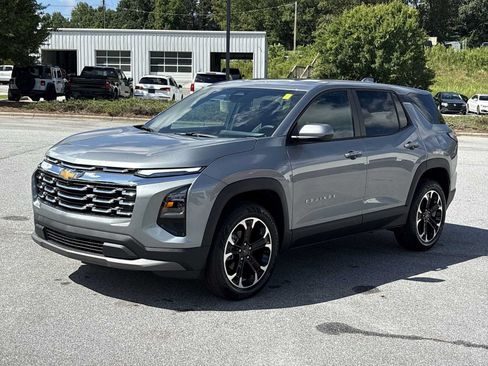 New 2027 Chevrolet Equinox LT w/ Convenience Package II AWD/4WD image 2