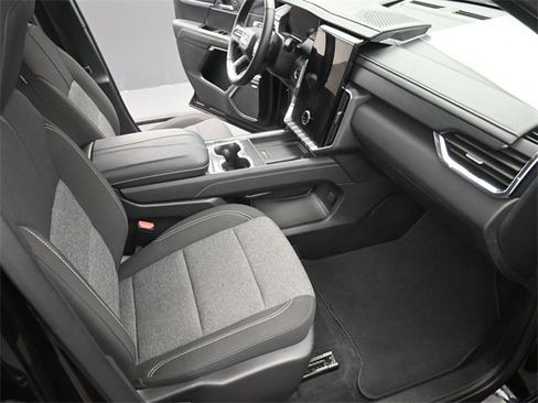 Certified 2025 GMC Acadia Elevation image 19