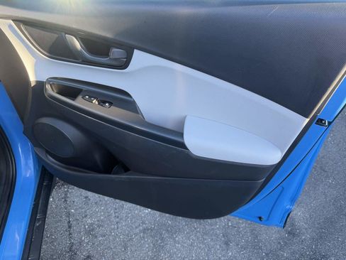 Used 2023 Hyundai Kona SEL image 10