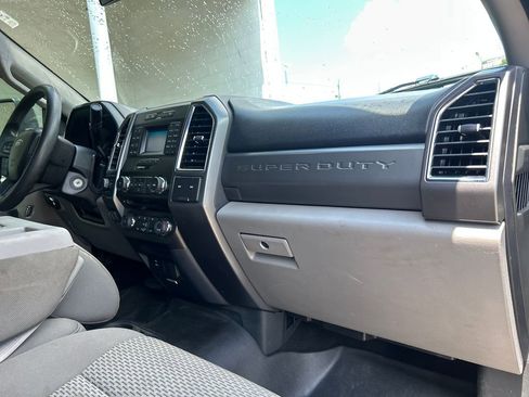 Used 2017 Ford F250 XLT w/ XLT Value Package AWD/4WD image 13