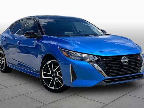 Used 2024 Nissan Sentra SR image 2
