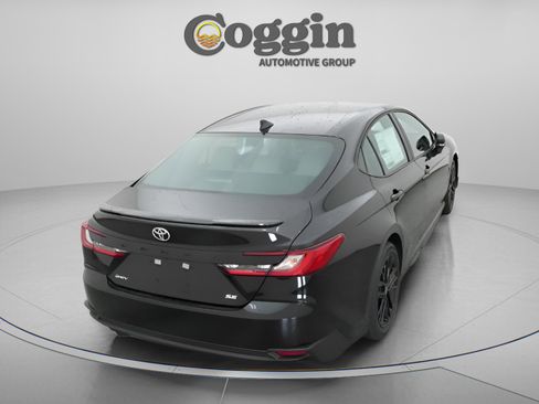 New 2026 Toyota Camry SE image 29