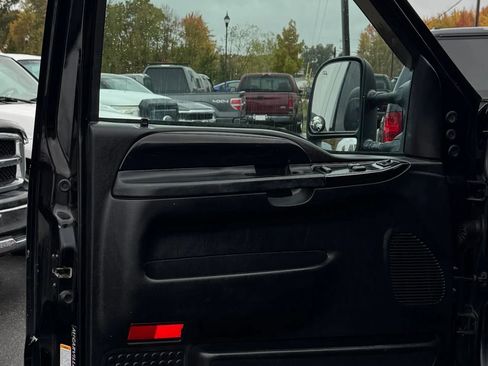 Used 2004 Ford F350 Harley-Davidson image 13
