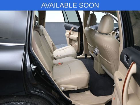 Used 2013 Toyota Highlander Limited image 34