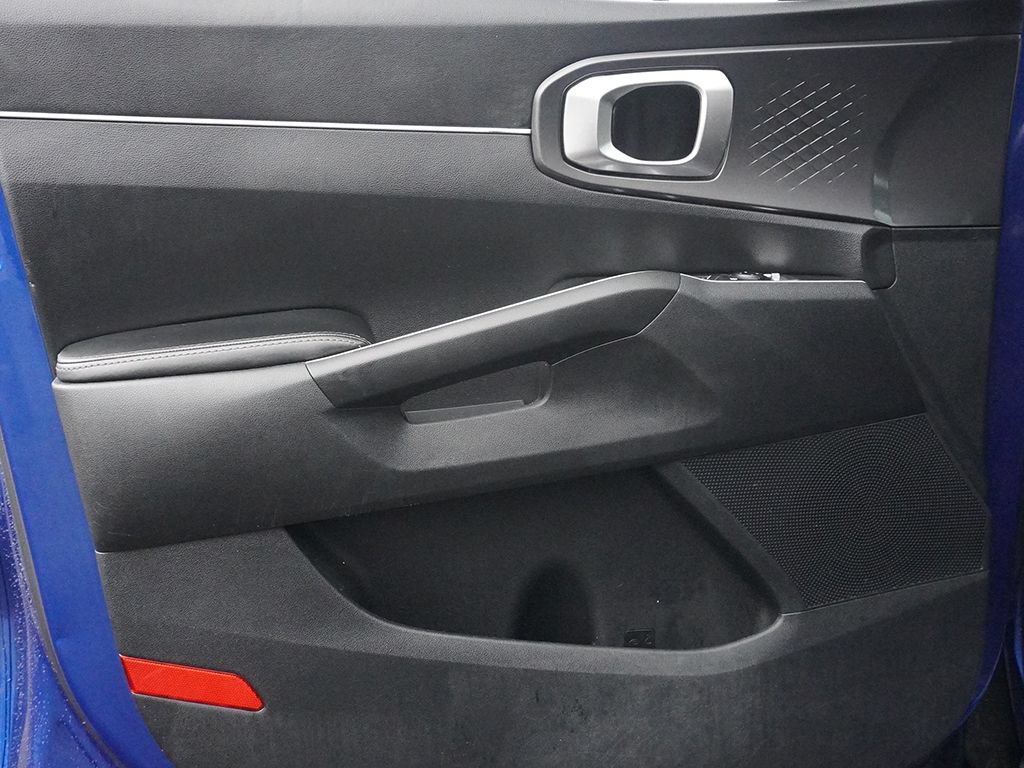 Used 2022 Kia Sorento S FWD image 22
