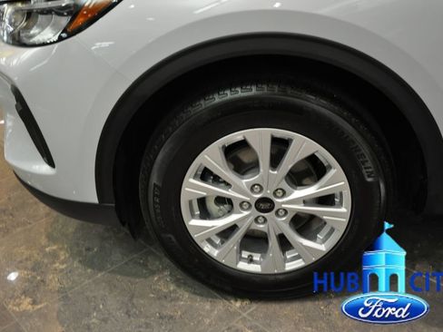 New 2026 Ford Escape Active FWD image 8