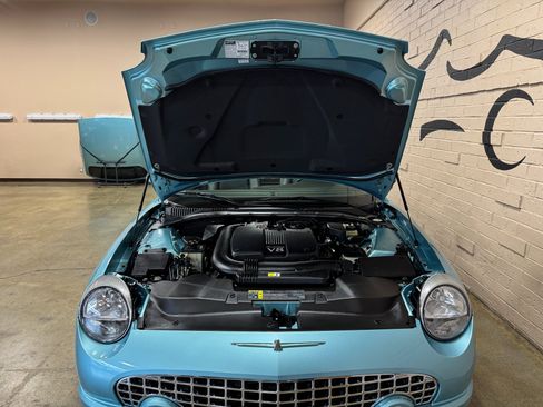 Used 2002 Ford Thunderbird image 79
