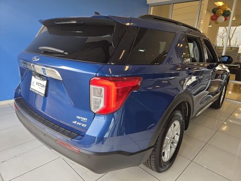 Used 2023 Ford Explorer XLT w/ Equipment Group 202A image 6