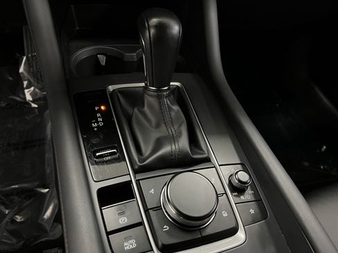 Used 2020 MAZDA MAZDA3 Hatchback image 16