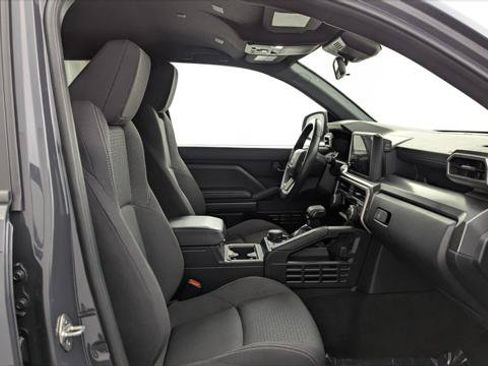 Used 2025 Toyota 4Runner SR5 AWD/4WD image 22