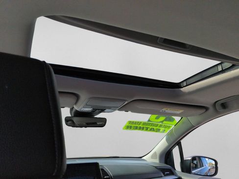 Used 2023 Honda Odyssey EX-L image 16