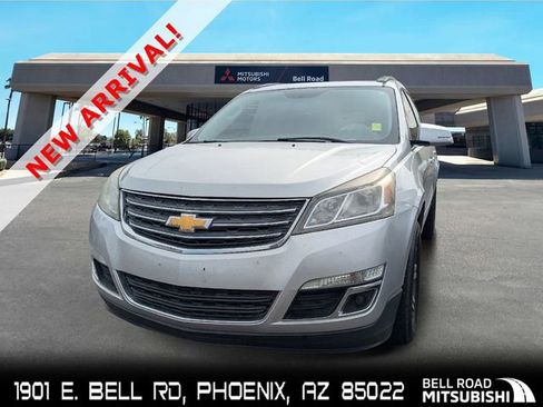 Used 2016 Chevrolet Traverse LT image 1