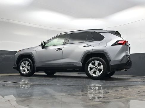 Used 2019 Toyota RAV4 XLE w/ Convenience Package AWD/4WD image 31
