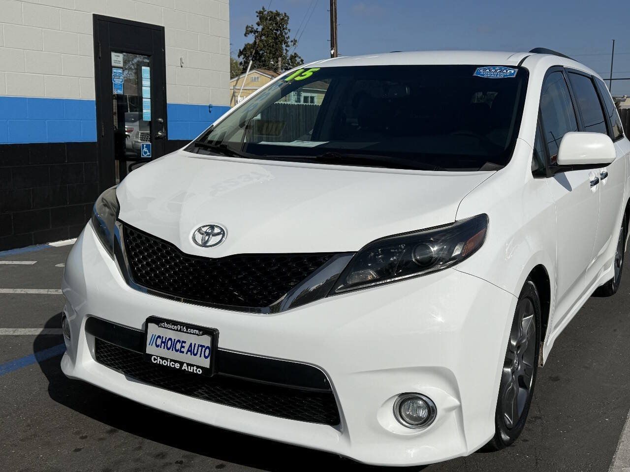 Used 2015 Toyota Sienna SE FWD image 23
