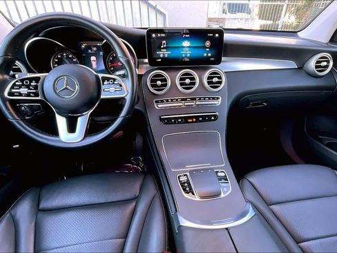 Used 2021 Mercedes-Benz GLC 300 image 14