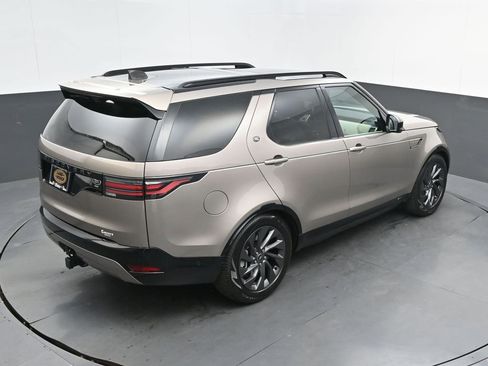 Used 2022 Land Rover Discovery S R-Dynamic AWD/4WD image 34