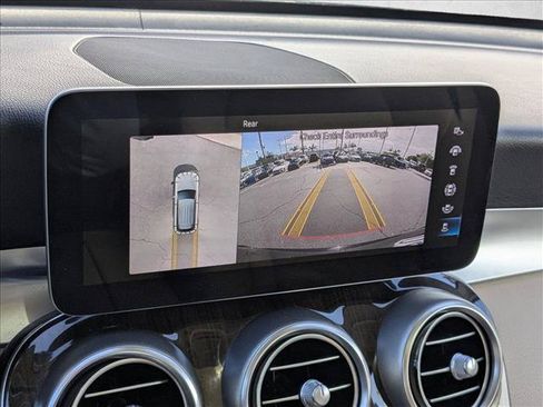 Used 2020 Mercedes-Benz GLC 300 4MATIC image 14