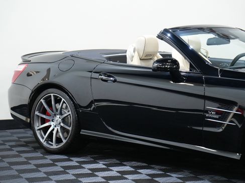 Used 2015 Mercedes-Benz SL 63 AMG image 14