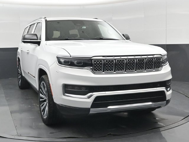 Used 2023 Jeep Grand Wagoneer Series III AWD/4WD image 36