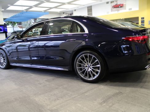 New 2026 Mercedes-Benz S 580 4MATIC Sedan image 3