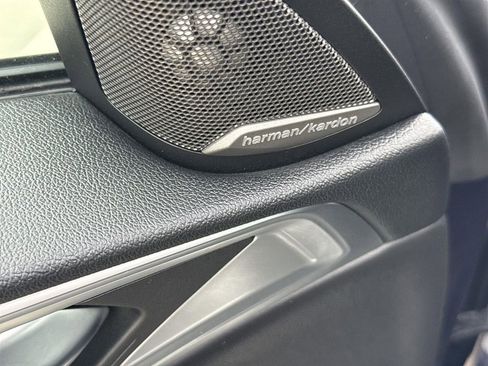 Used 2022 BMW M4 xDrive Competition w/ M Carbon Exterior Package AWD/4WD image 22