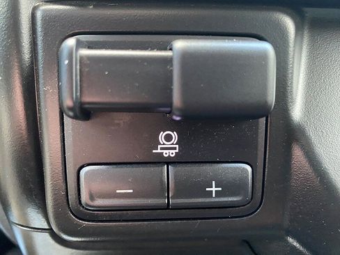 Used 2019 Chevrolet Silverado 1500 Custom Trail Boss w/ Custom Convenience Package image 44