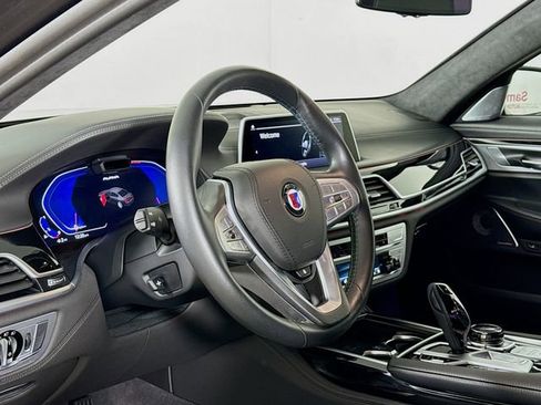 Used 2022 BMW ALPINA B7 xDrive ALPINA B7 xDrive w/ Luxury Rear Seating Package image 9