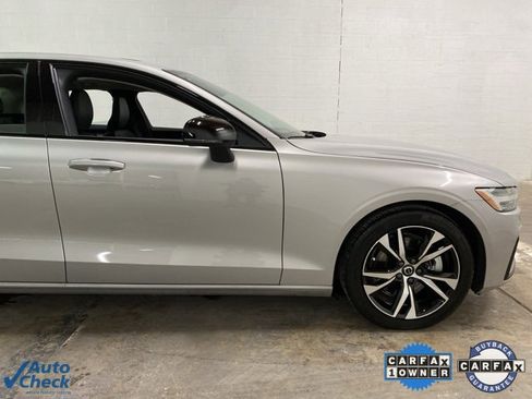Used 2025 Volvo S60 B5 Core image 85