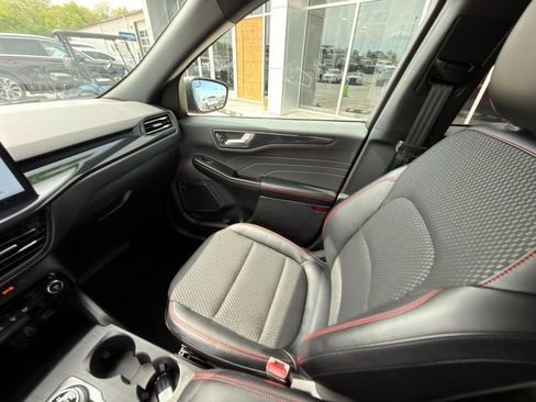 Used 2025 Ford Escape ST-Line w/ Tech Pack #1 FWD image 20