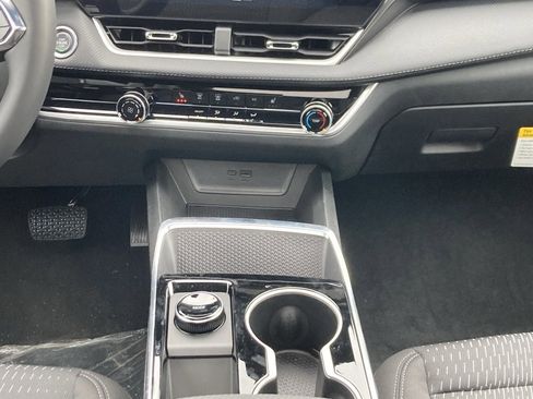 New 2026 Chevrolet Equinox LT image 19