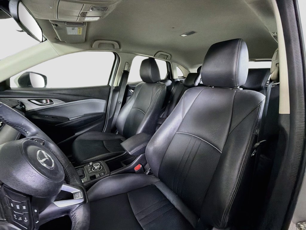 Used 2019 MAZDA CX-3 Touring FWD image 13
