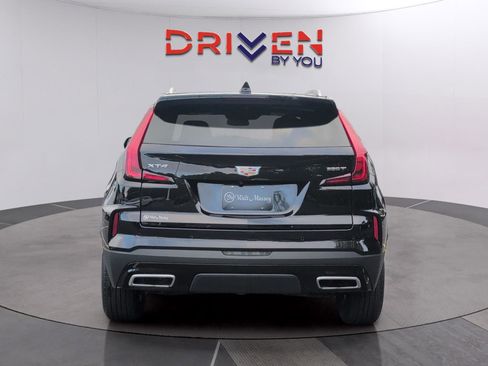 Used 2025 Cadillac XT4 Premium Luxury FWD image 4