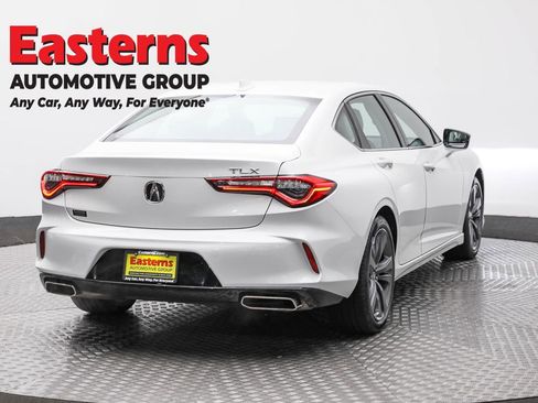 Used 2023 Acura TLX image 5