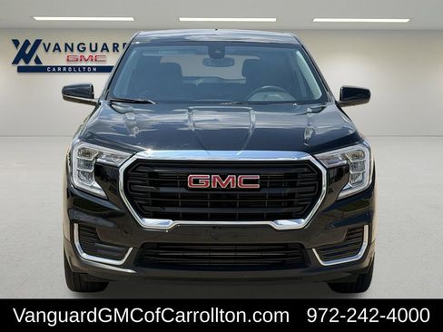 Used 2024 GMC Terrain SLE AWD/4WD image 3