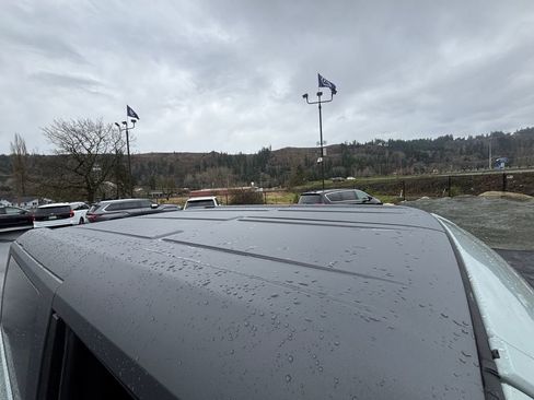 Used 2023 Ford Bronco Badlands image 29