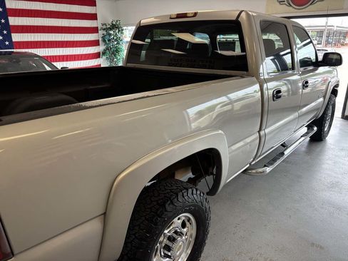 Used 2003 Chevrolet Silverado 2500 LS RWD image 11