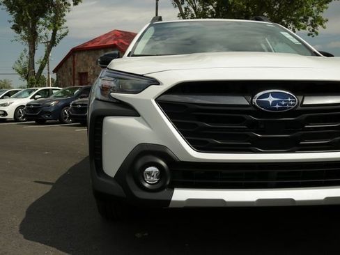 New 2025 Subaru Outback Limited XT image 9