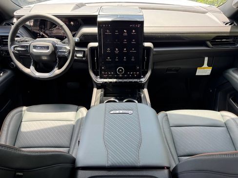 New 2026 GMC Yukon XL AT4 w/ AT4 Premium Package AWD/4WD image 19