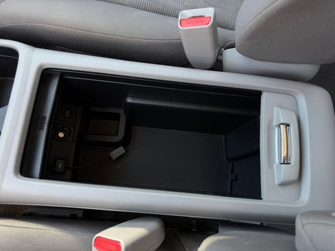 Used 2014 Honda CR-V LX image 19