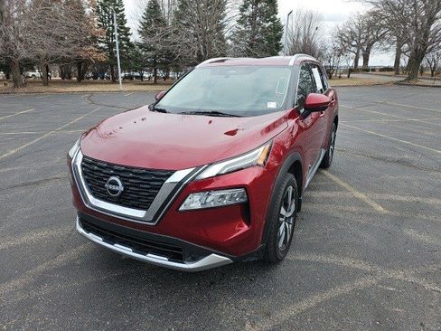 Used 2023 Nissan Rogue Platinum w/ Platinum Premium Package image 2