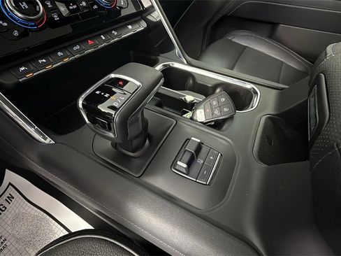 Certified 2024 GMC Sierra 1500 Denali image 23